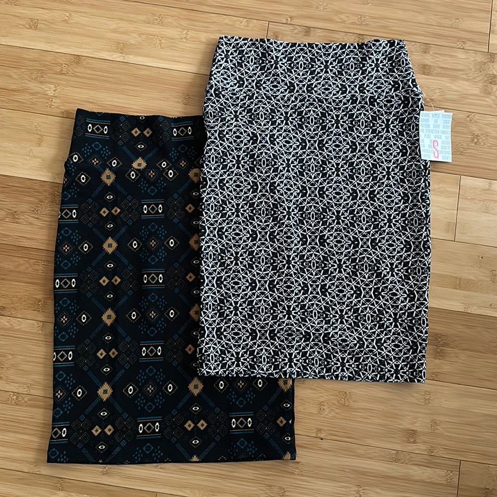Size Small LuLaRoe Cassie Pencil skirt X2